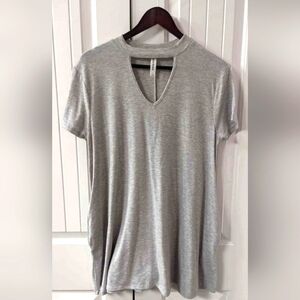 Soft Gray Tunic Shirt, Front Cutout with Pockets Size Large